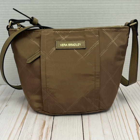 Vera Bradley Preppy Poly crossbody. Brownish color. Adjustable strap. Like new - Picture 1 of 6